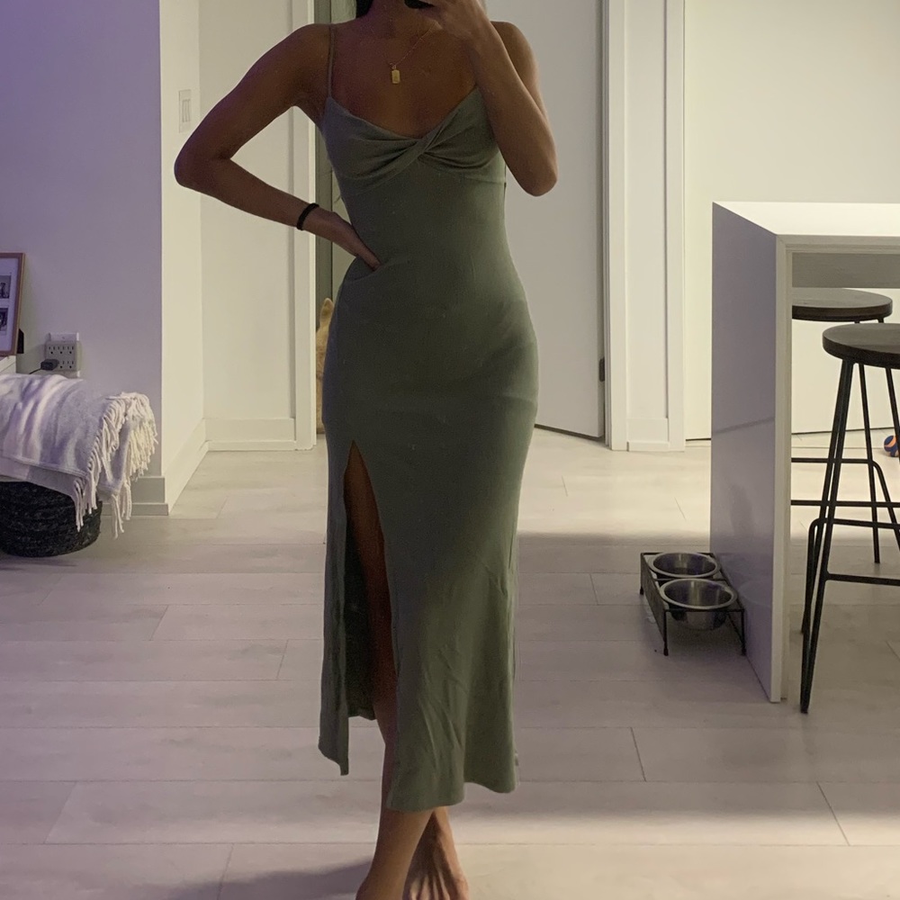 Aritzia midi dress with front twist